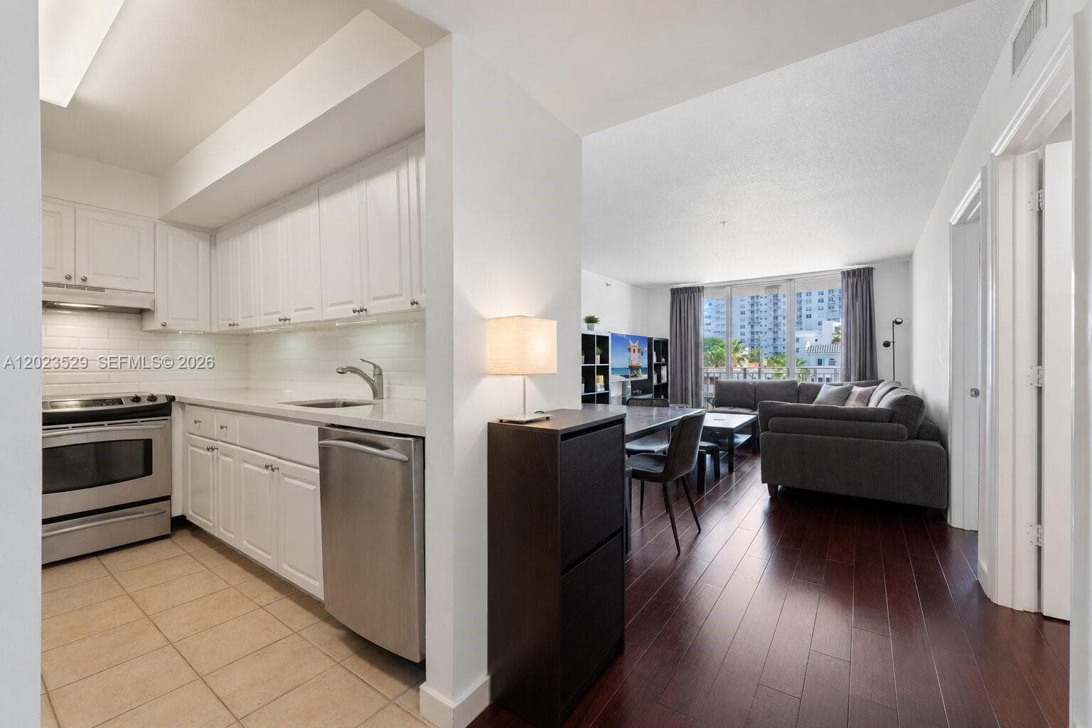 2642 Collins Ave # 303, Miami Beach FL 33140 — 6
