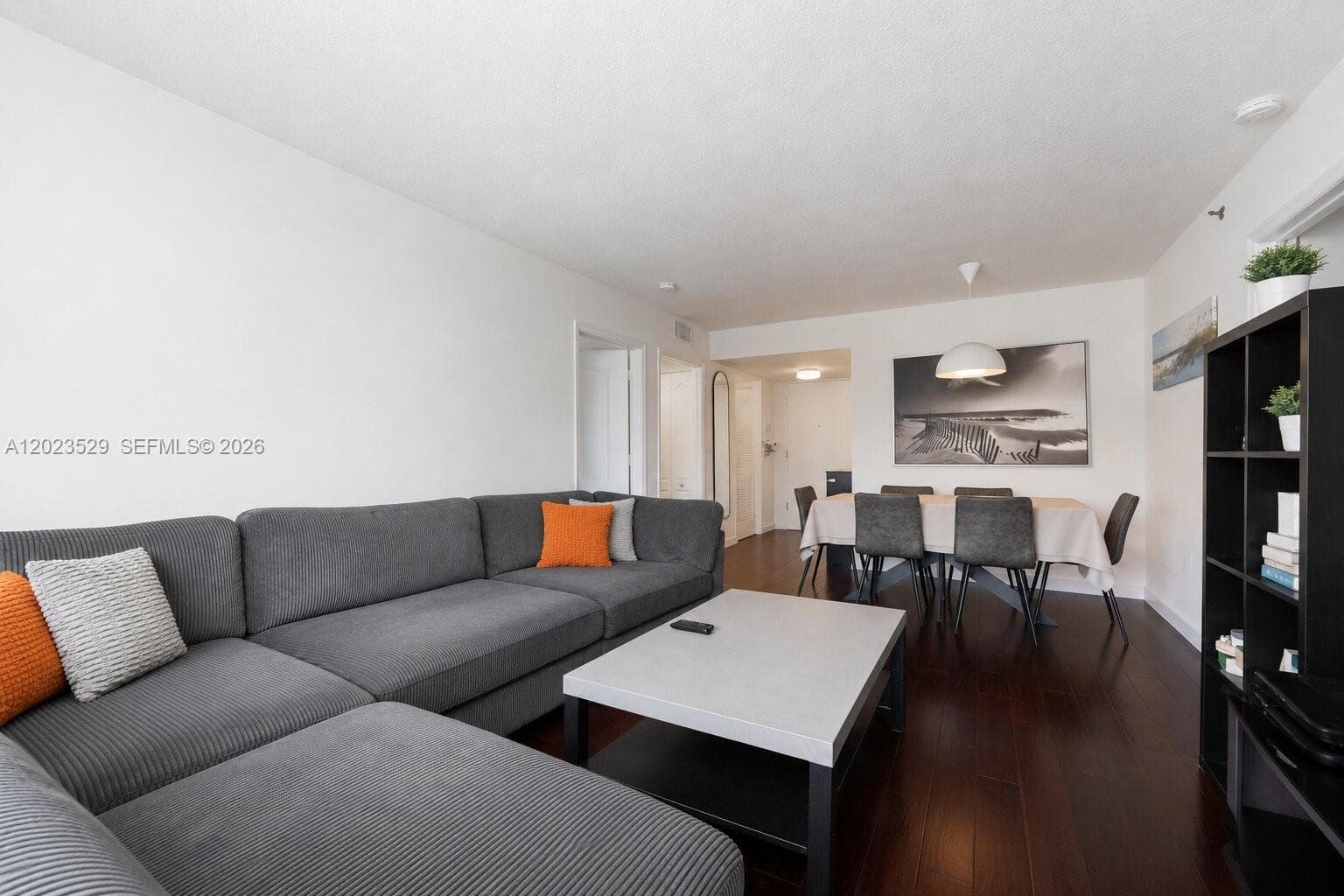 2642 Collins Ave # 303, Miami Beach FL 33140 — 9