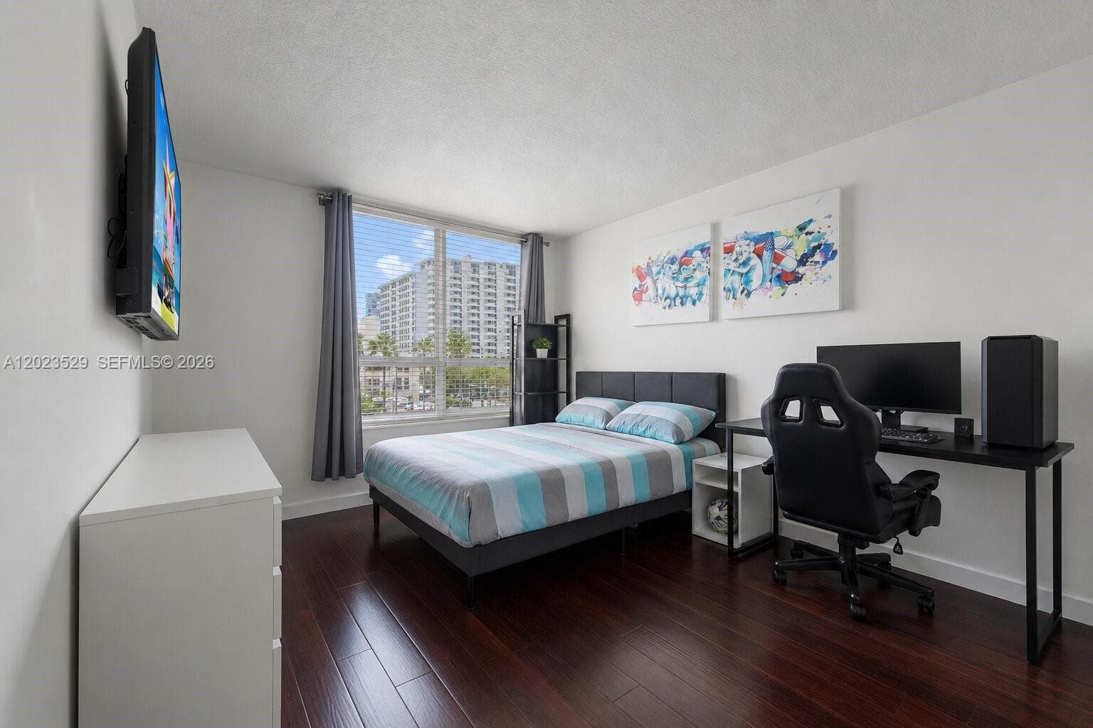 2642 Collins Ave # 303, Miami Beach FL 33140 — 18