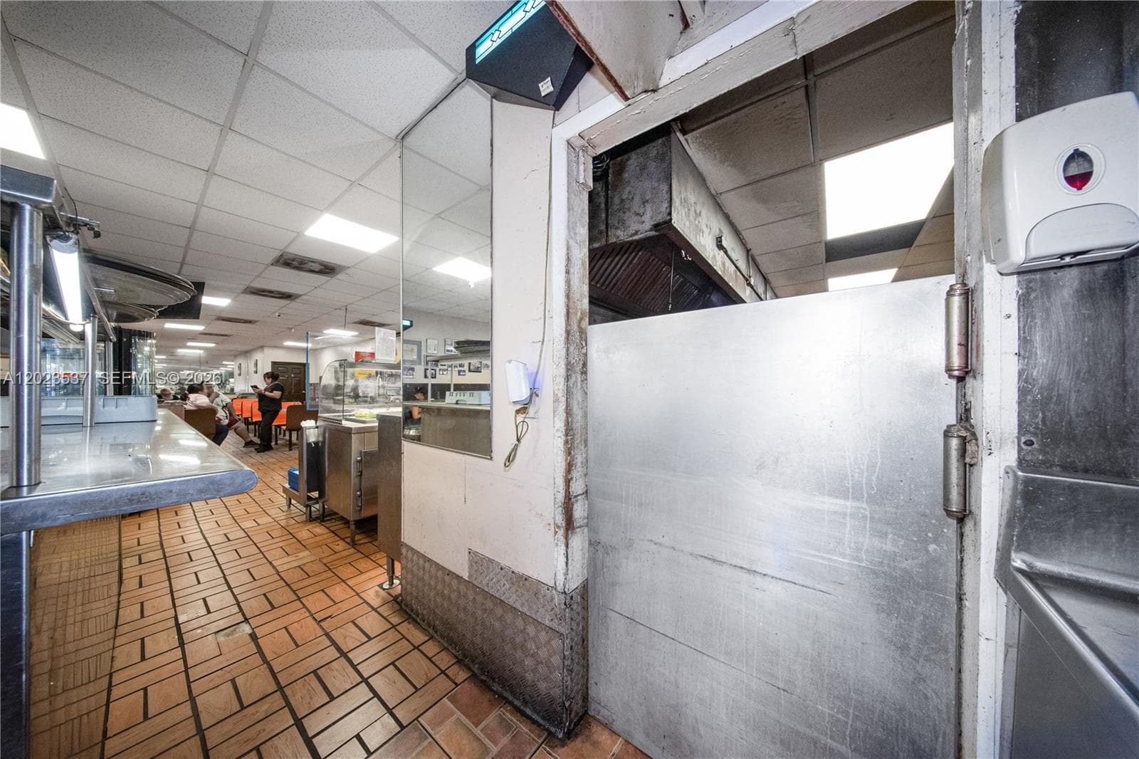 652 East 9th Street, Hialeah FL 33010 — 102