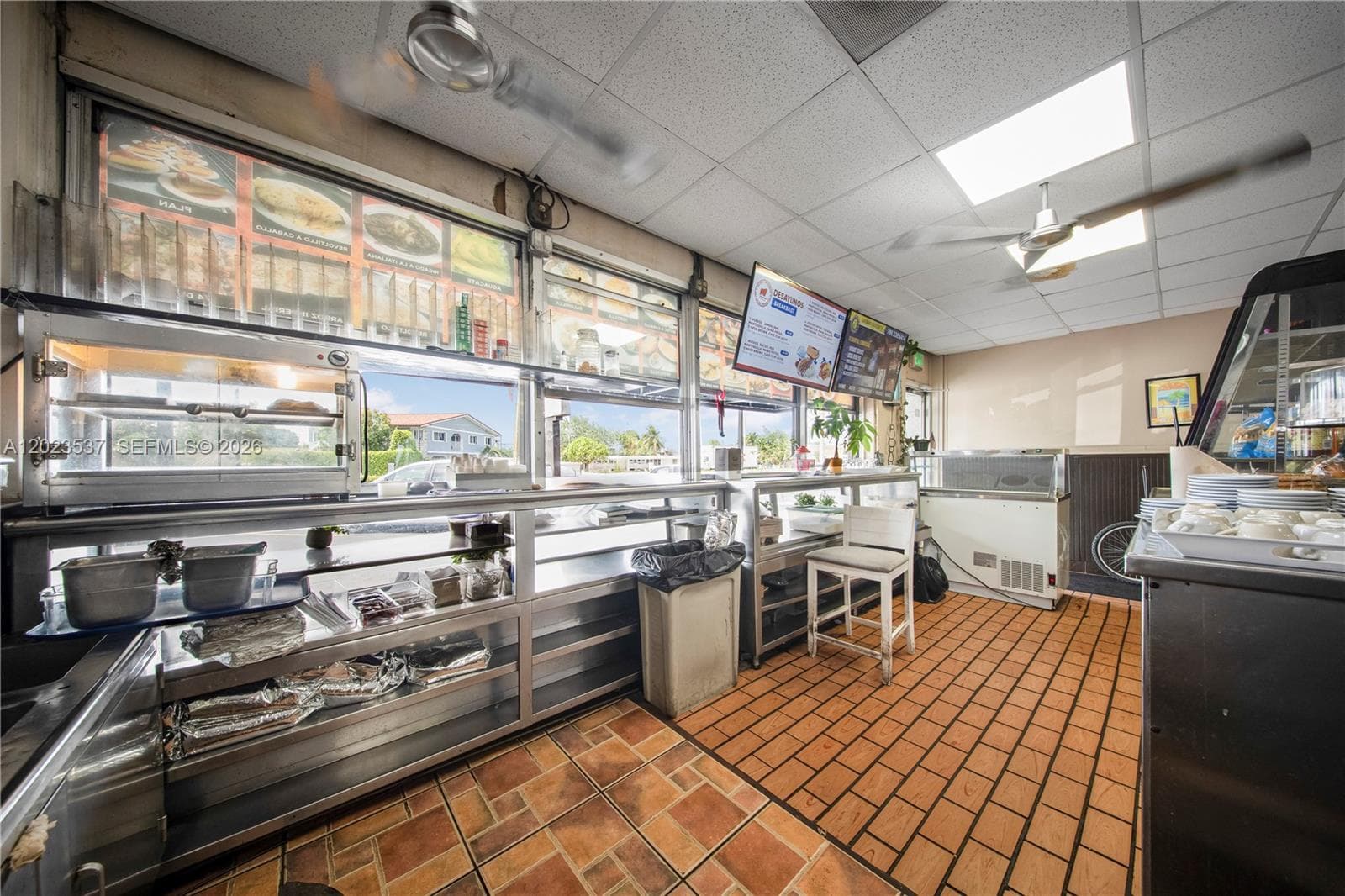 652 East 9th Street, Hialeah FL 33010 — 11