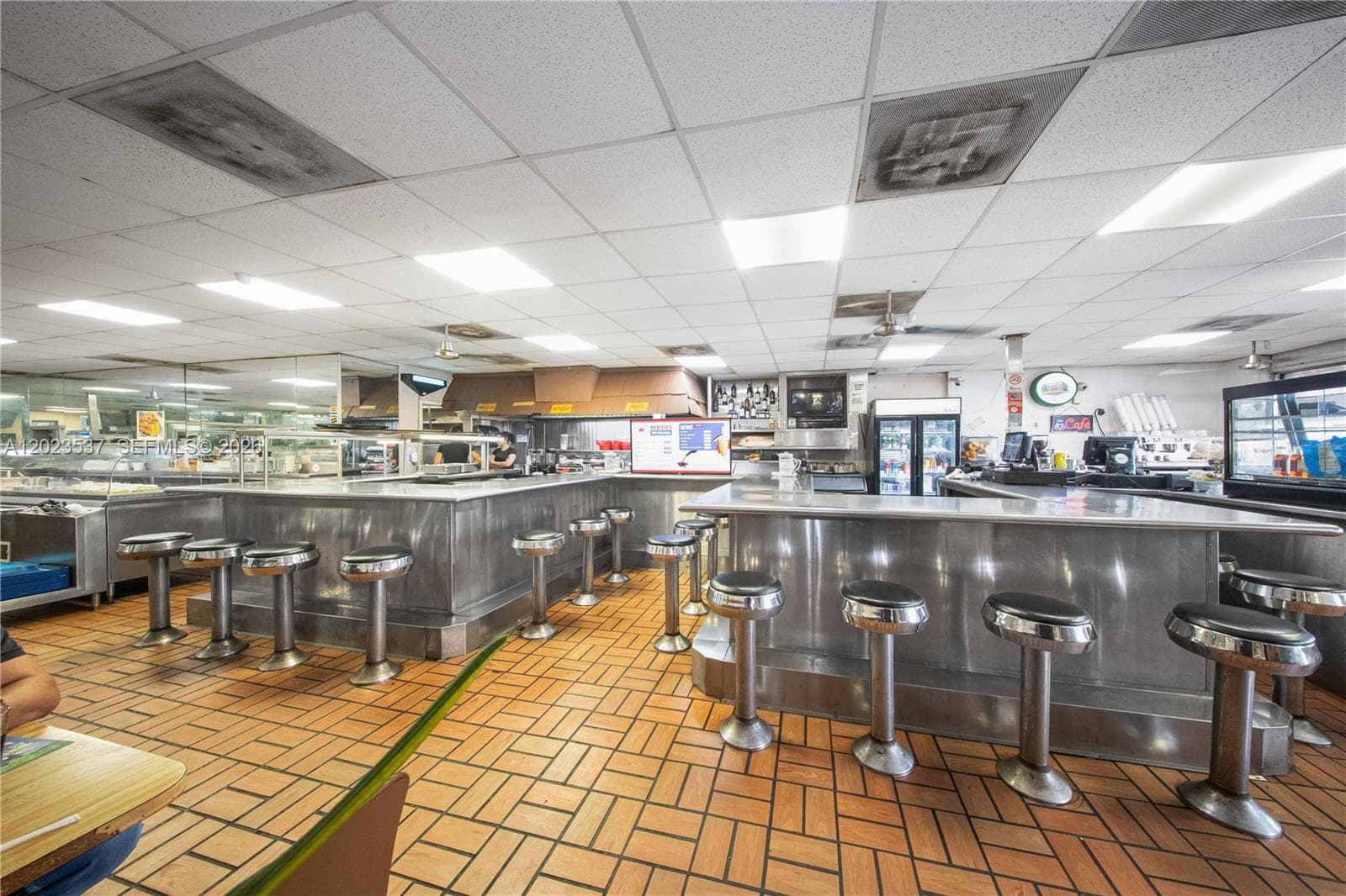 652 East 9th Street, Hialeah FL 33010 — 21