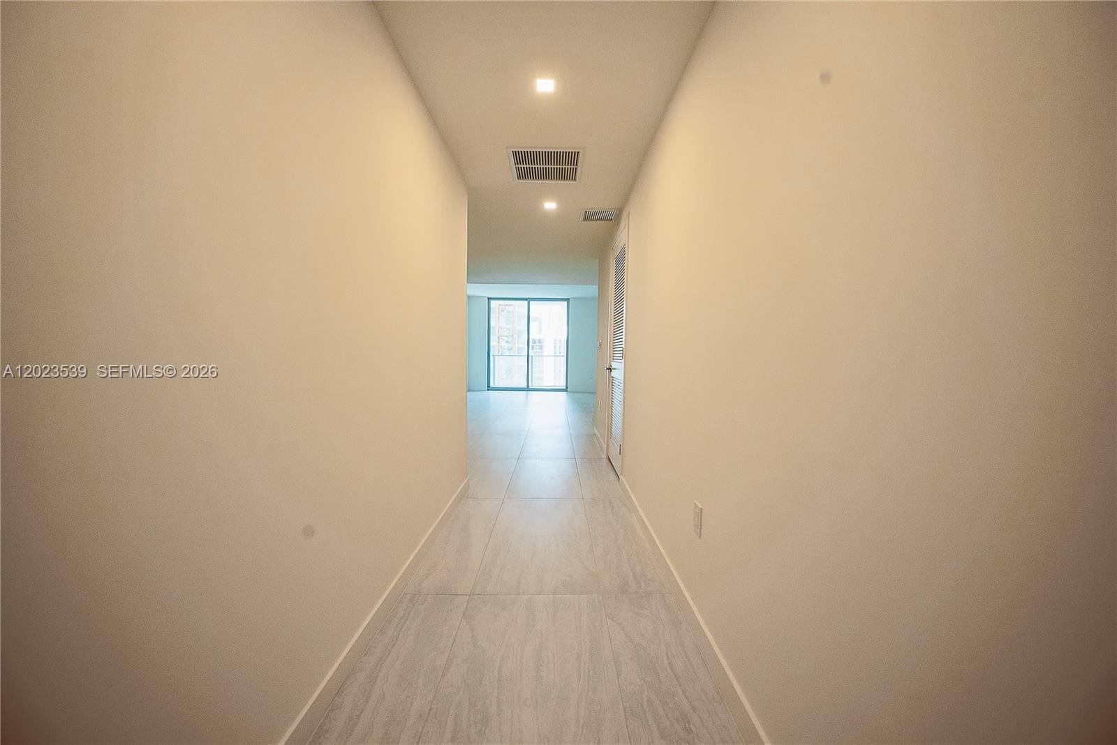 77 SE 5th St # 2203, Miami FL 33131 — 2