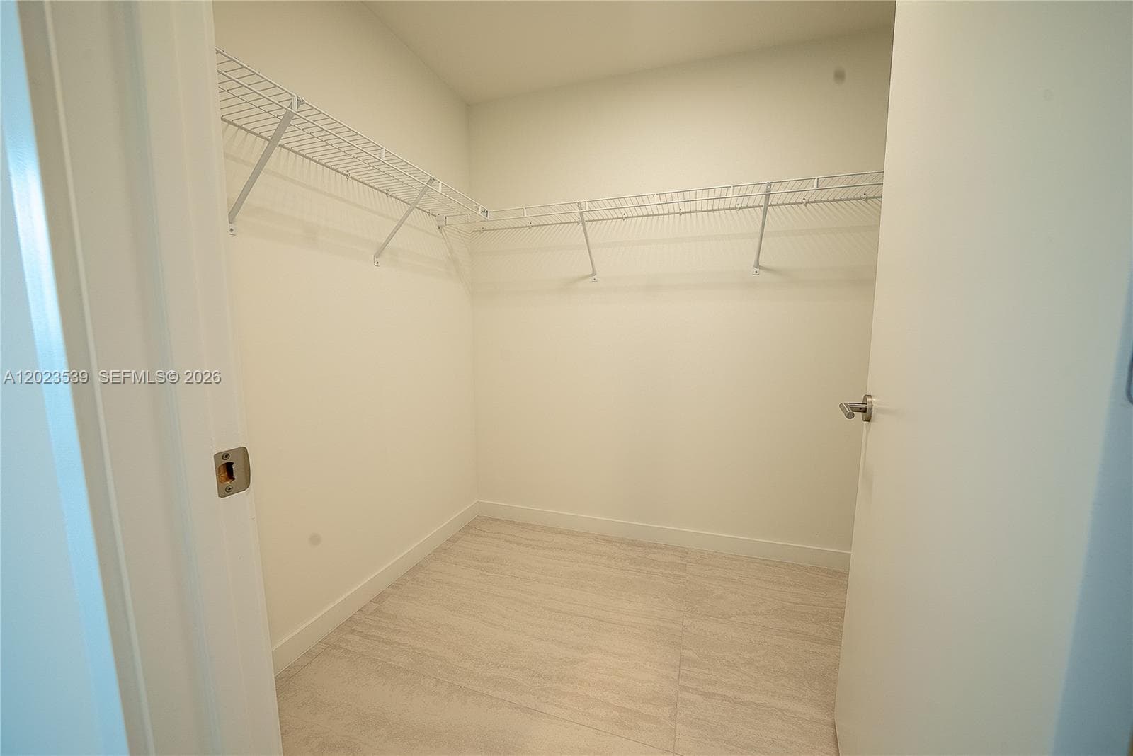 77 SE 5th St # 2203, Miami FL 33131 — 13