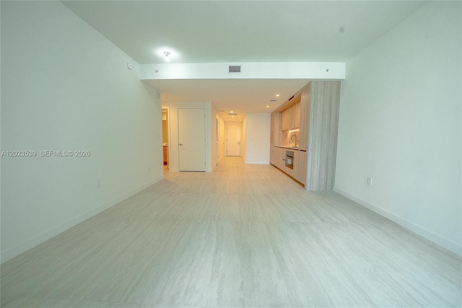 77 SE 5th St # 2203, Miami FL 33131 — 5