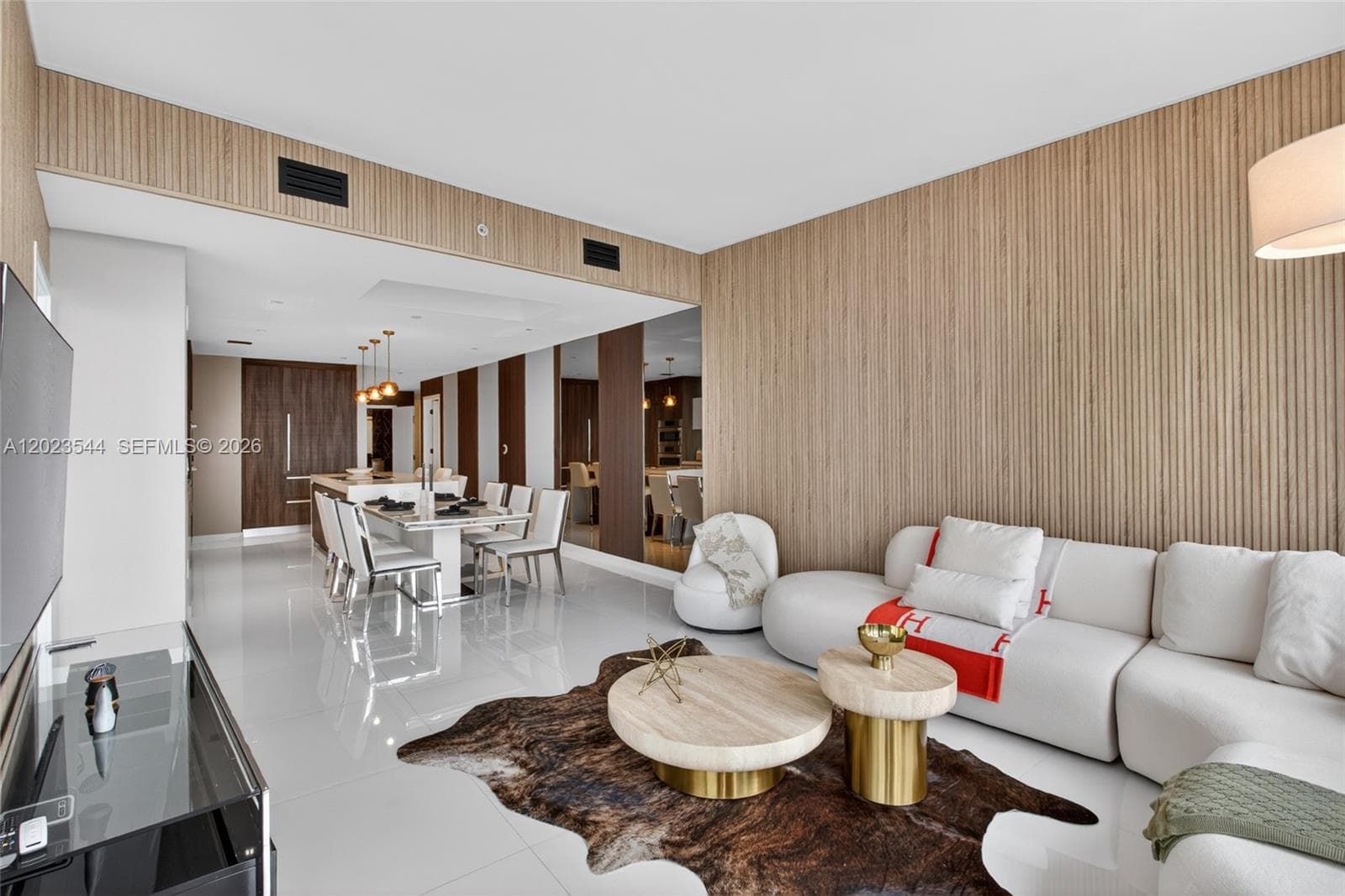 851 NE 1st Ave # 3201, Miami FL 33132 — 26