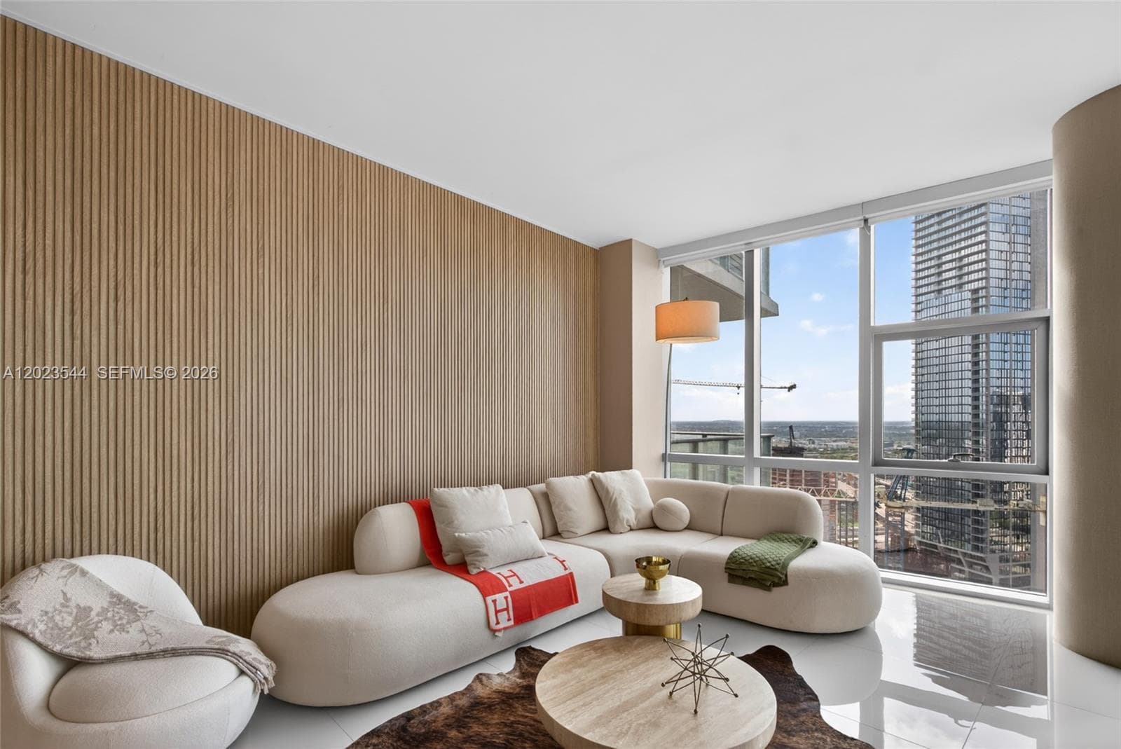 851 NE 1st Ave # 3201, Miami FL 33132 — 7