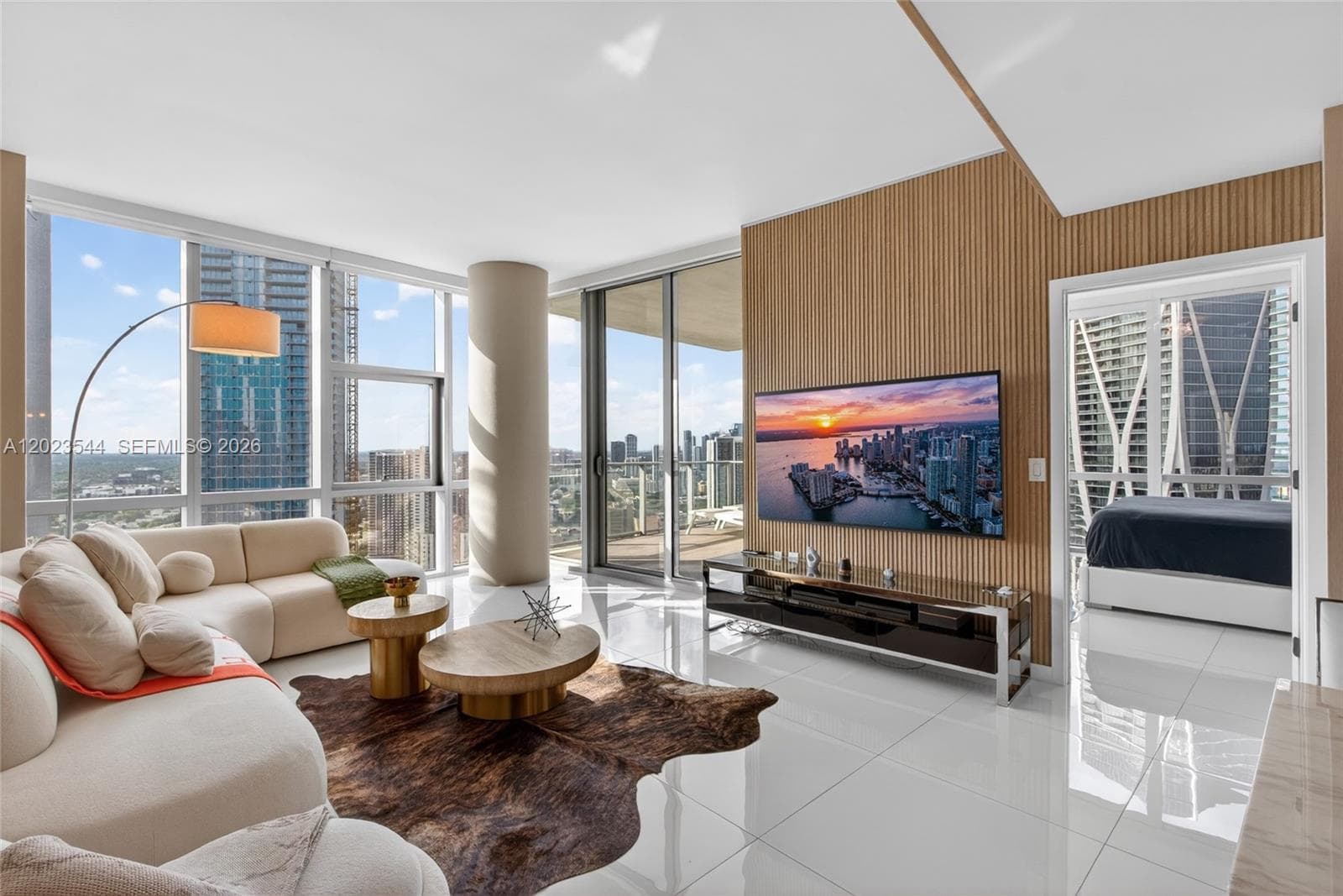 851 NE 1st Ave # 3201, Miami FL 33132 — 1