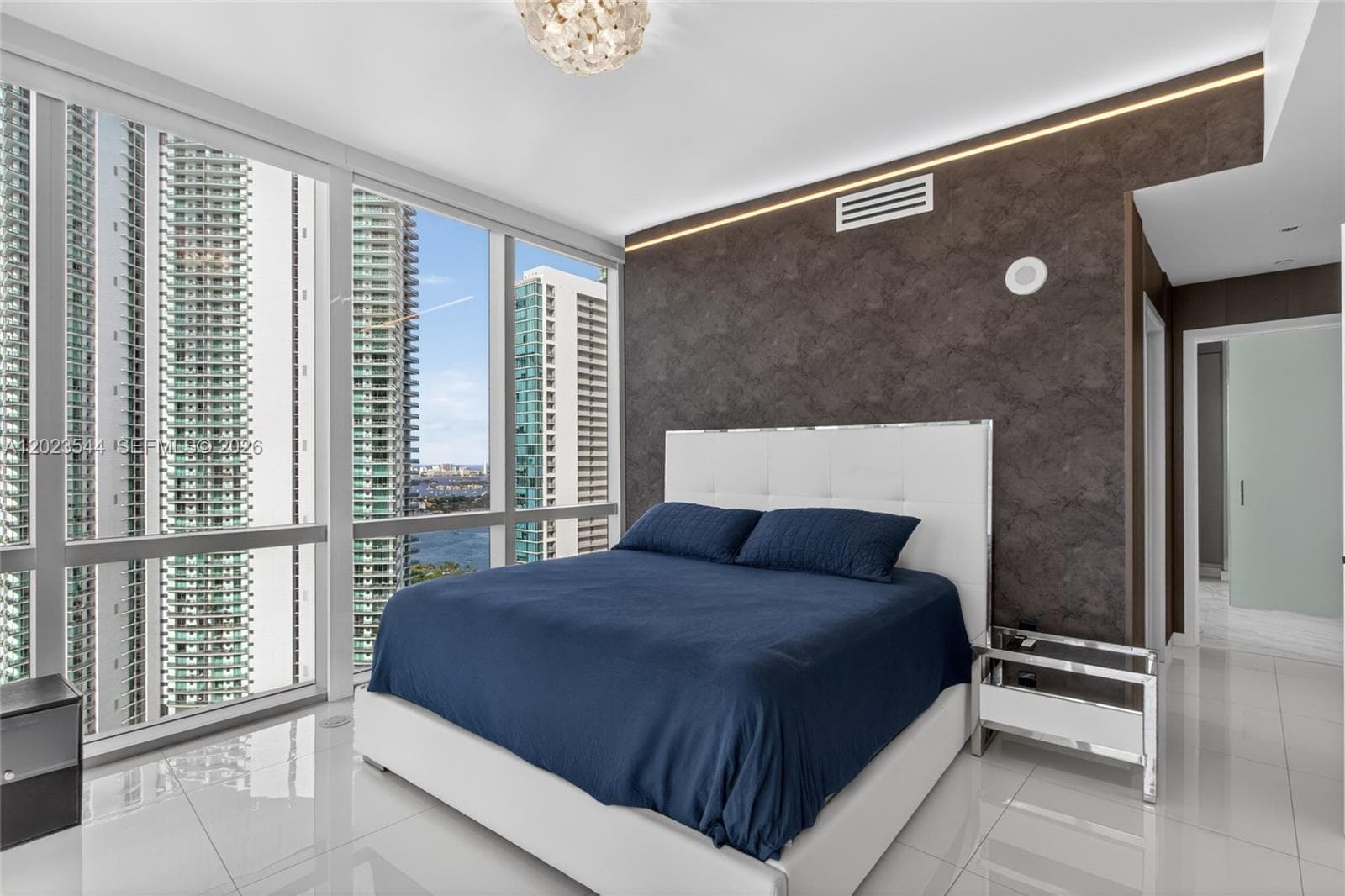 851 NE 1st Ave # 3201, Miami FL 33132 — 10