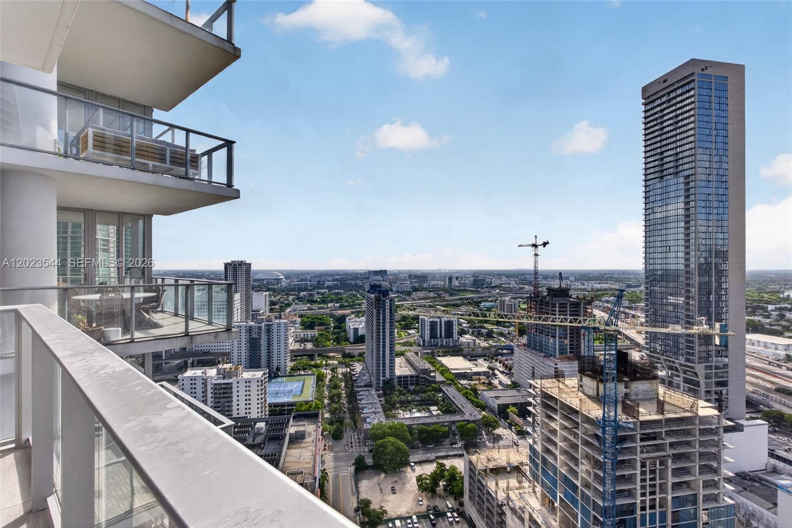 851 NE 1st Ave # 3201, Miami FL 33132 — 14