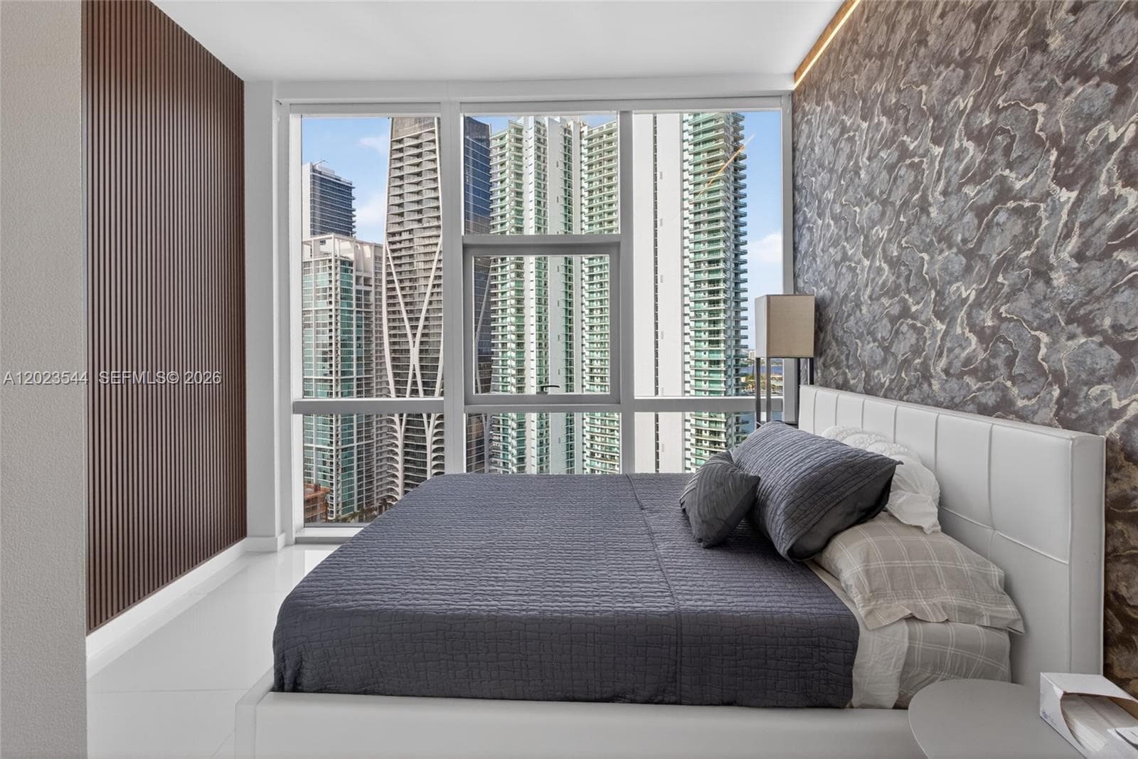 851 NE 1st Ave # 3201, Miami FL 33132 — 45