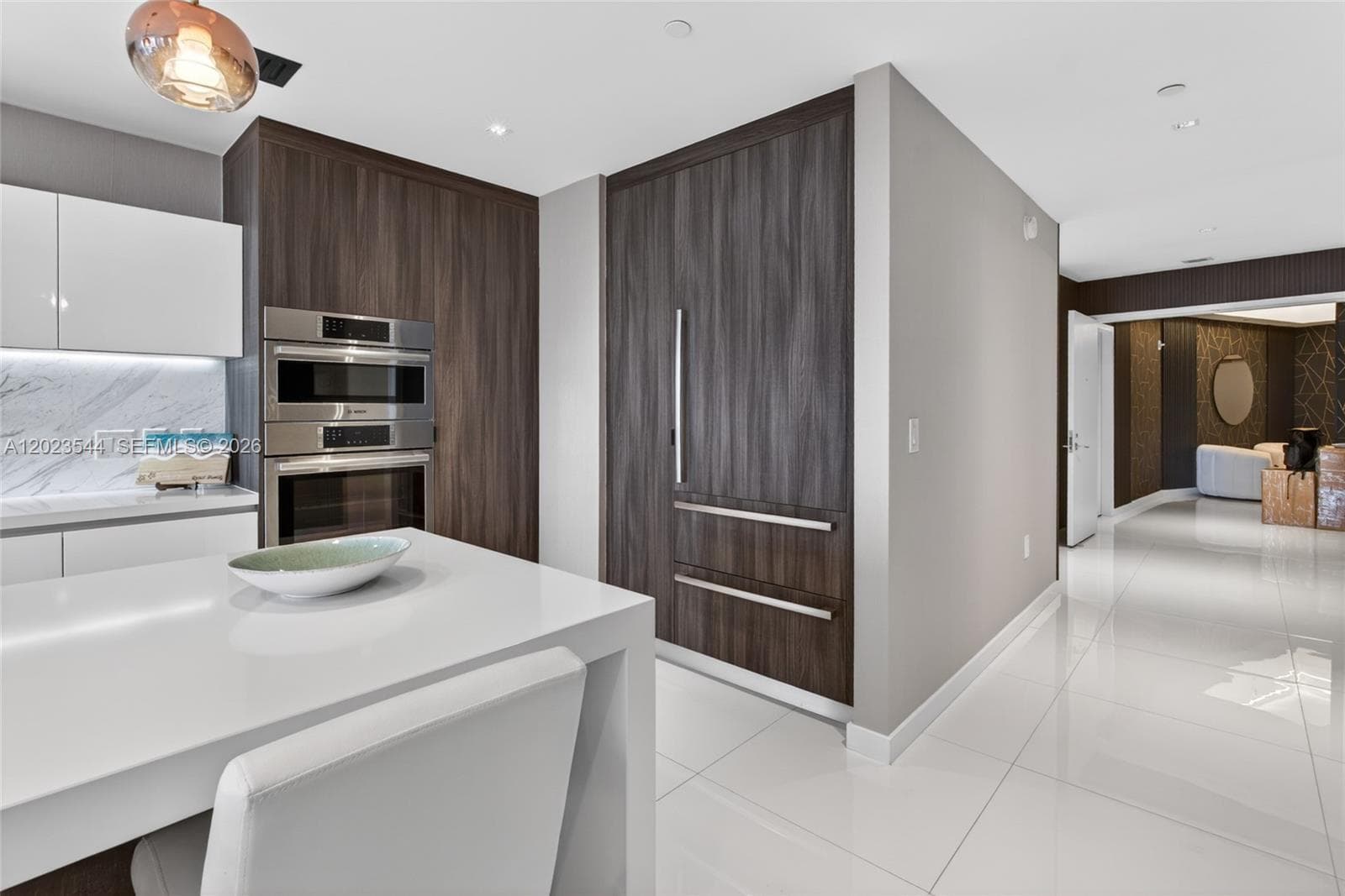 851 NE 1st Ave # 3201, Miami FL 33132 — 37