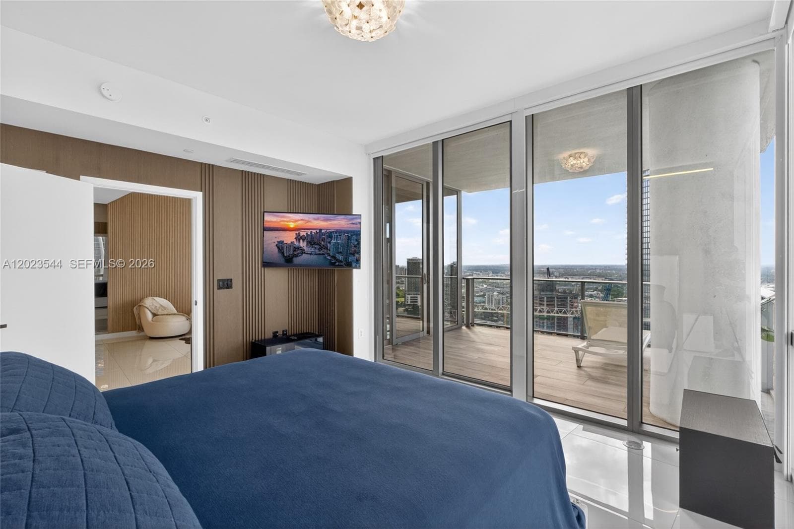 851 NE 1st Ave # 3201, Miami FL 33132 — 15