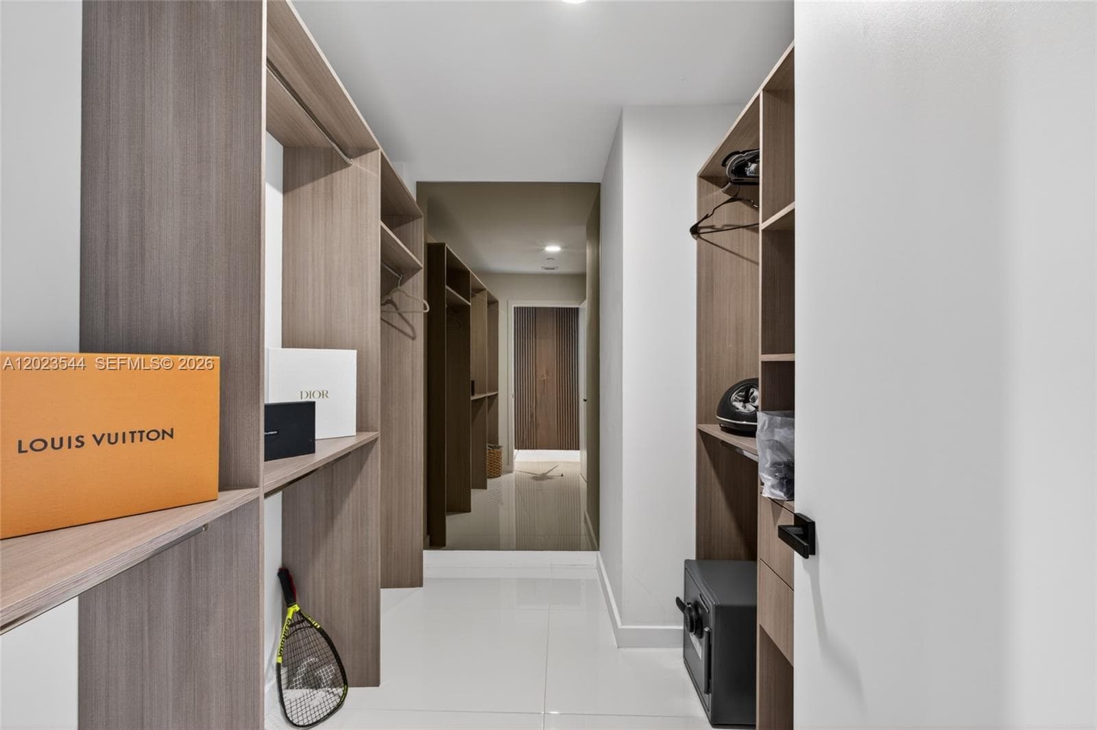 851 NE 1st Ave # 3201, Miami FL 33132 — 19