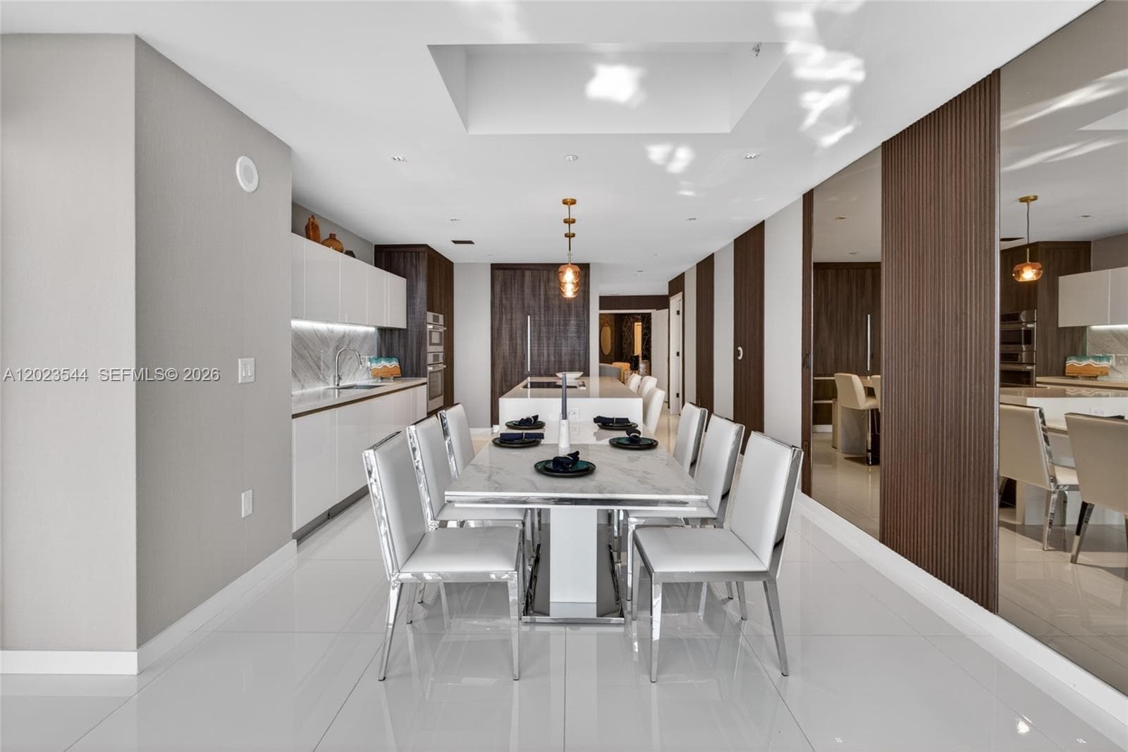 851 NE 1st Ave # 3201, Miami FL 33132 — 29