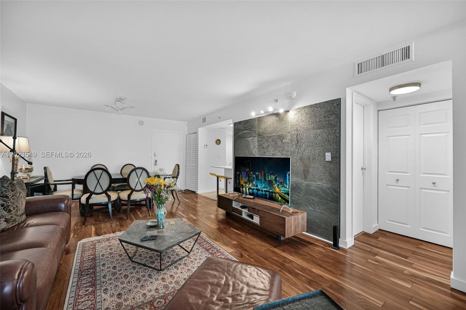 2401 Collins Ave # 504, Miami Beach FL 33140 — 4