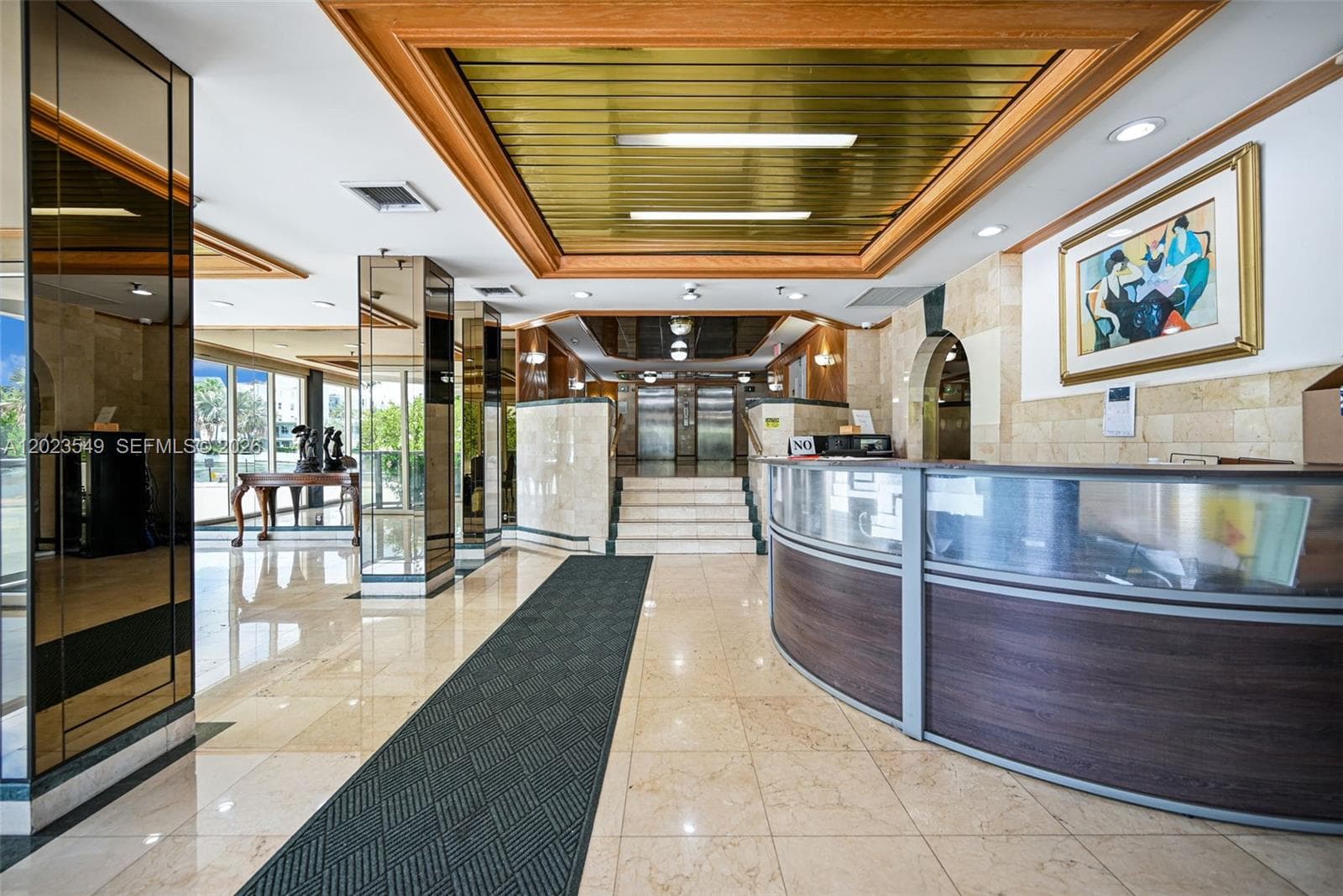 2401 Collins Ave # 504, Miami Beach FL 33140 — 25
