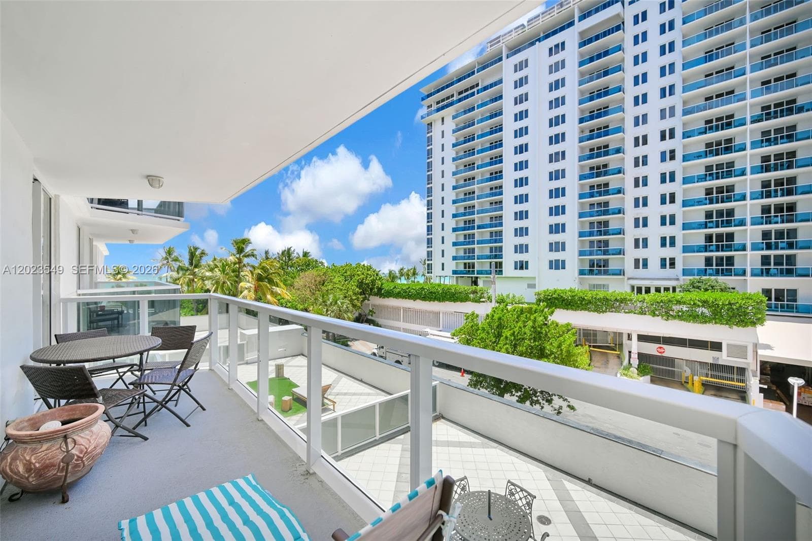 2401 Collins Ave # 504, Miami Beach FL 33140 — 21