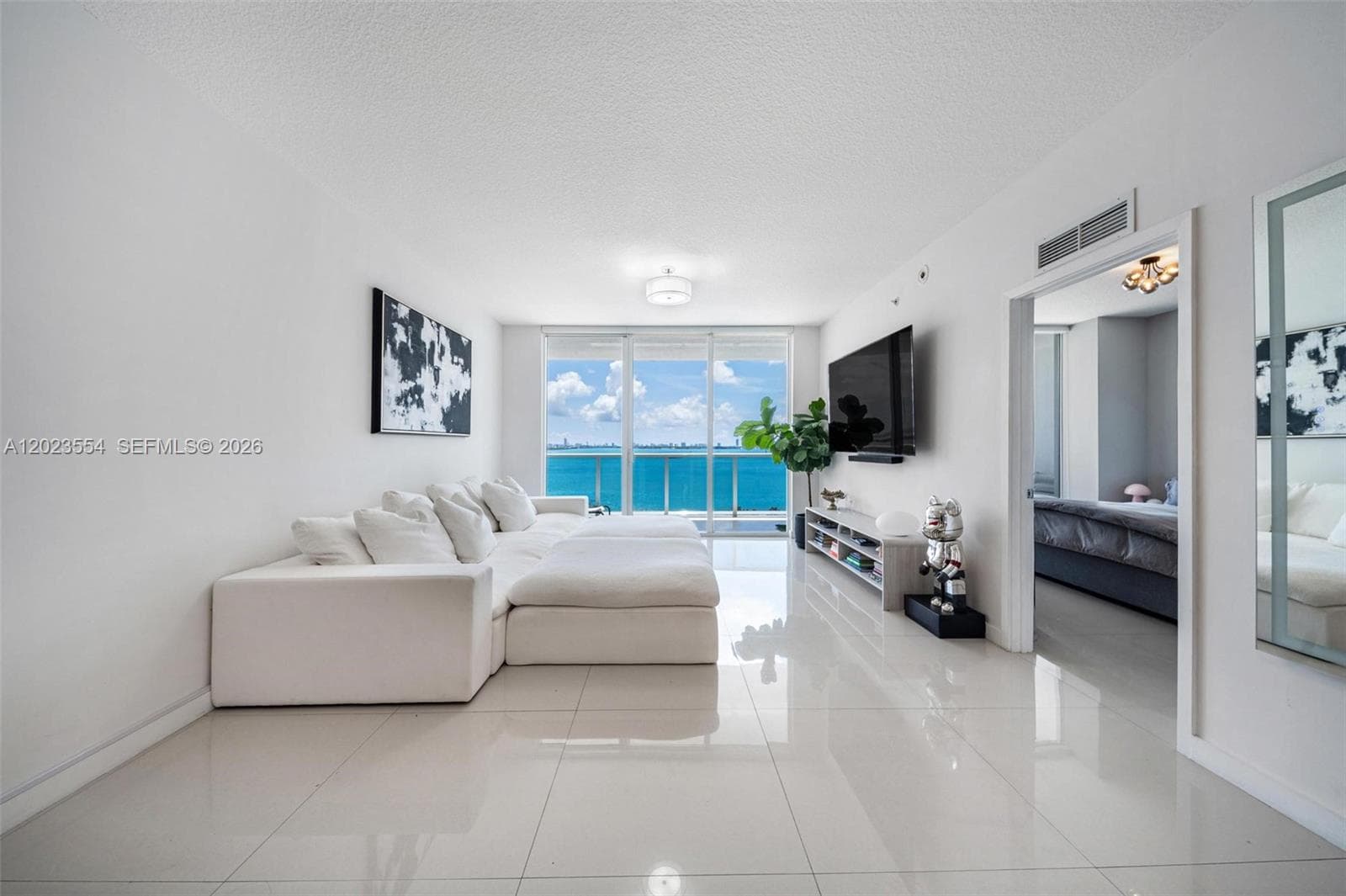 600 NE 27th St # 1104, Miami FL 33137 — 5