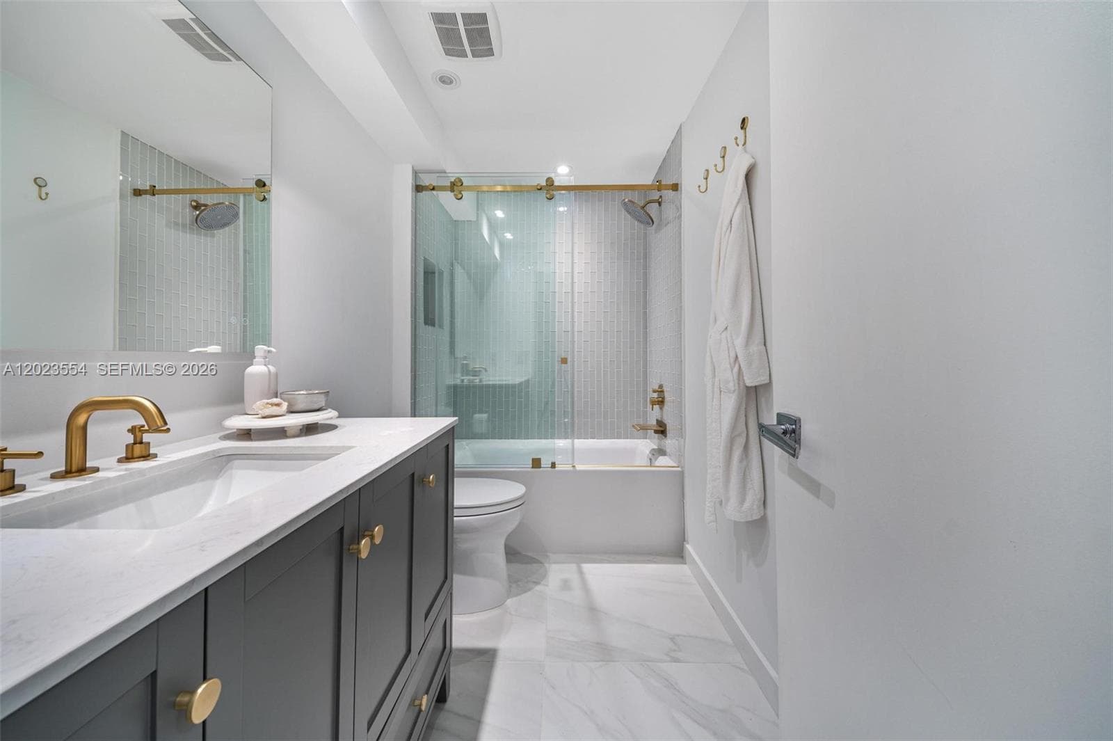 600 NE 27th St # 1104, Miami FL 33137 — 20