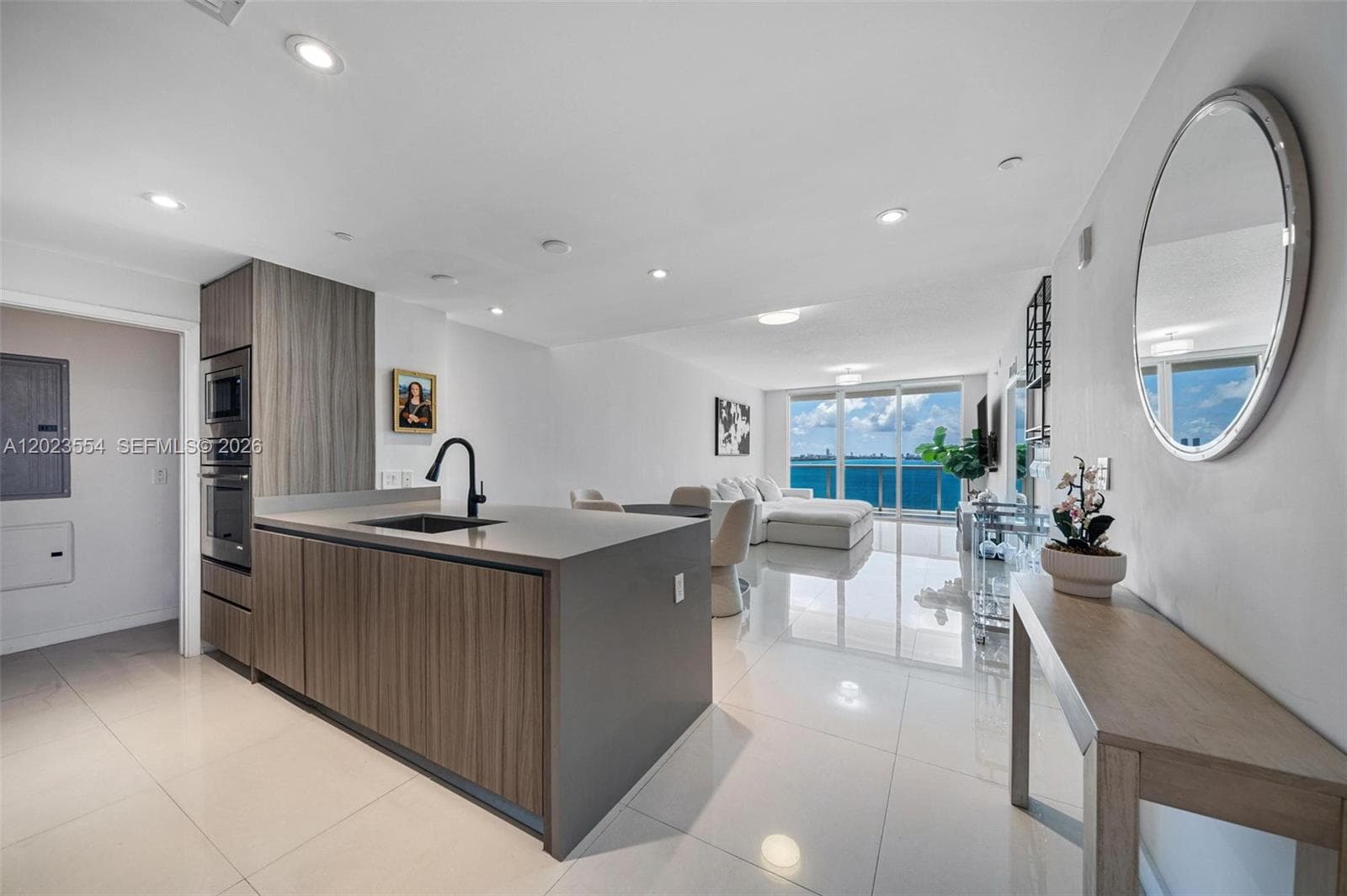 600 NE 27th St # 1104, Miami FL 33137 — 4