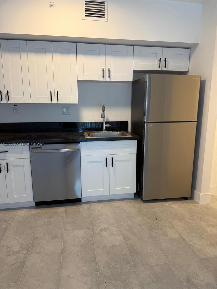 147 Nw 59th St # 201, Miami FL 33127 — 16