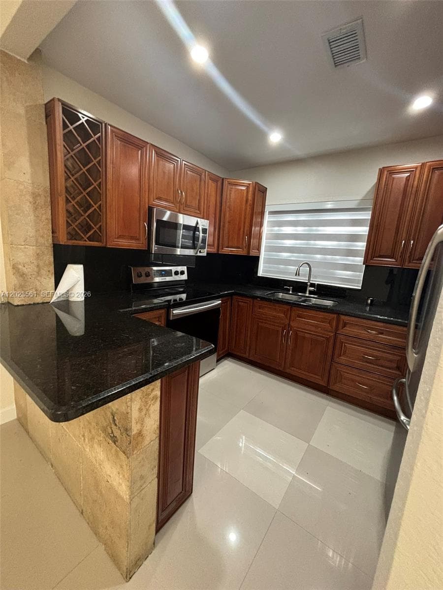 1648 SW 13th St, Miami FL 33145 — 1