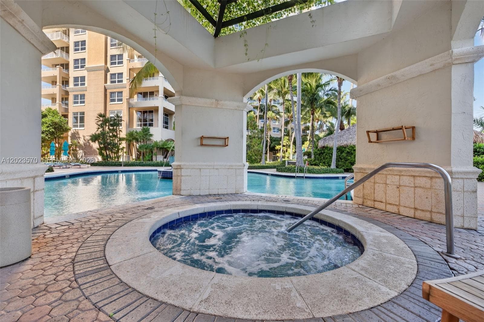 19501 W Country Club Dr # 313, Aventura FL 33180 — 72
