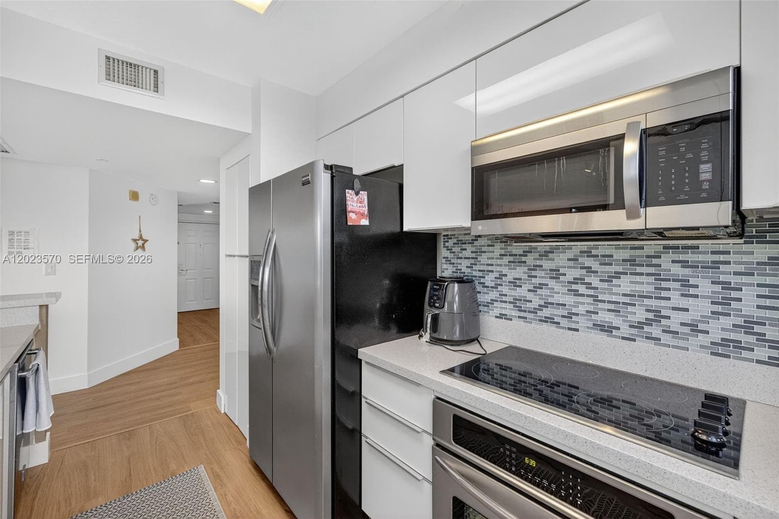 19501 W Country Club Dr # 313, Aventura FL 33180 — 16
