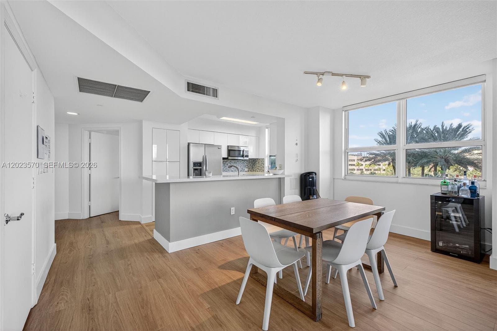 19501 W Country Club Dr # 313, Aventura FL 33180 — 7