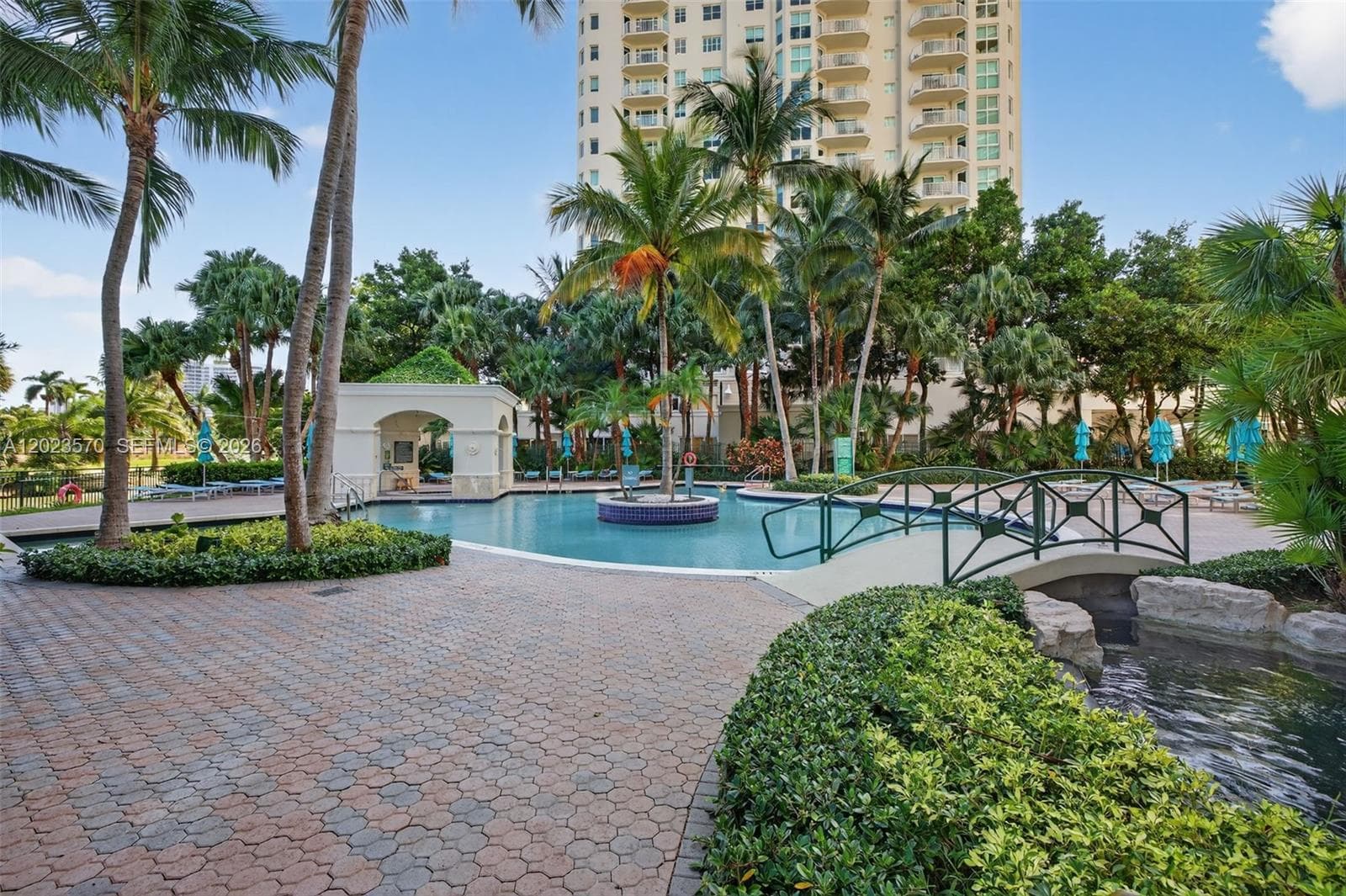 19501 W Country Club Dr # 313, Aventura FL 33180 — 73