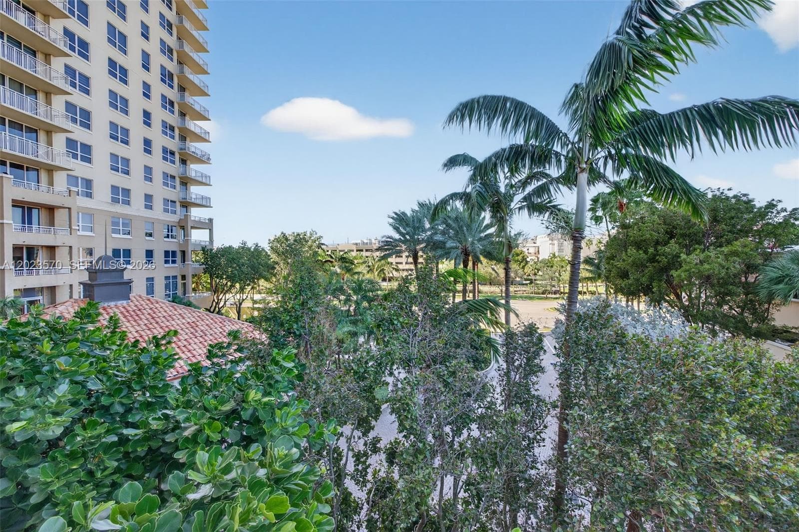 19501 W Country Club Dr # 313, Aventura FL 33180 — 34