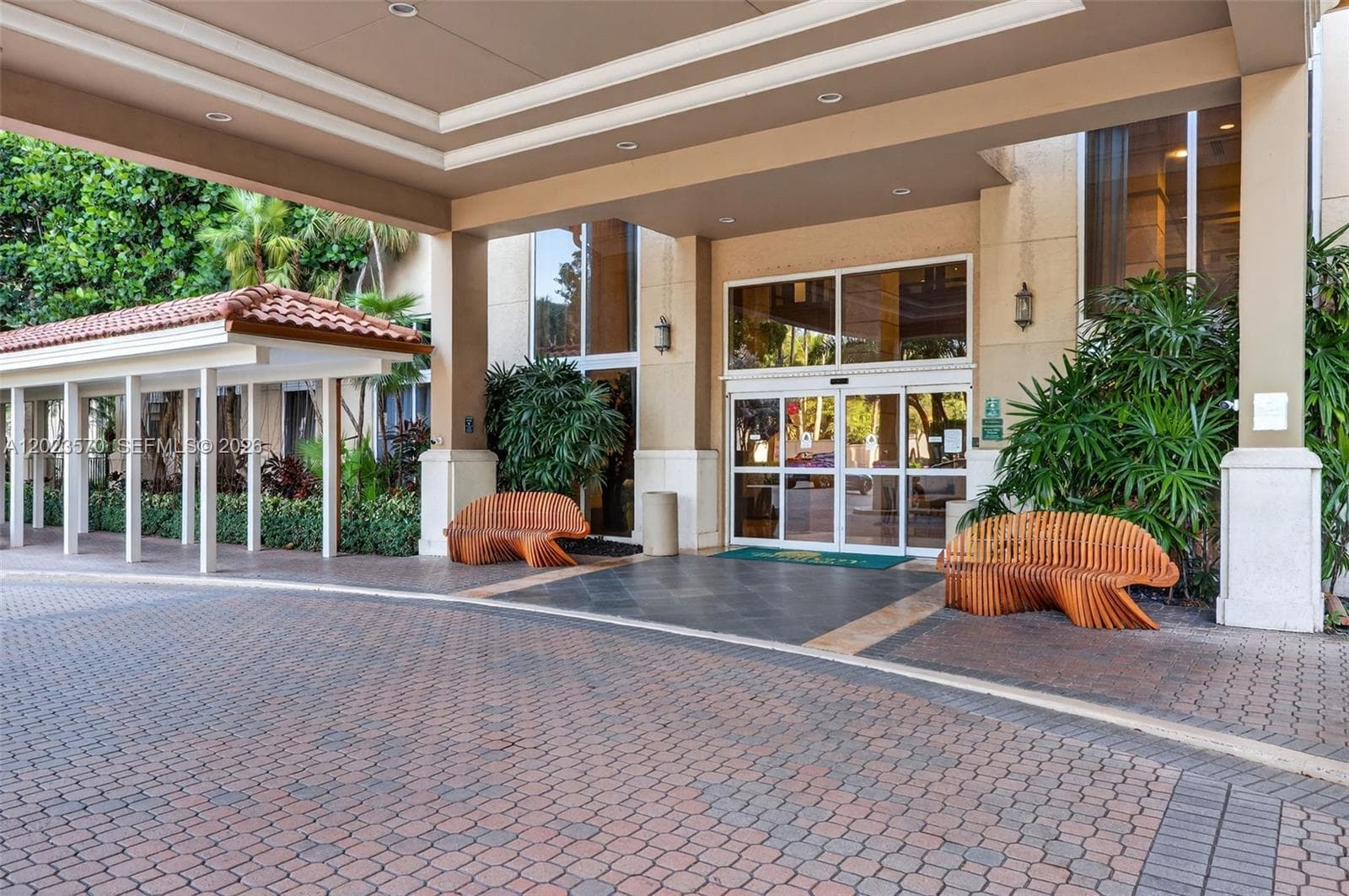 19501 W Country Club Dr # 313, Aventura FL 33180 — 49