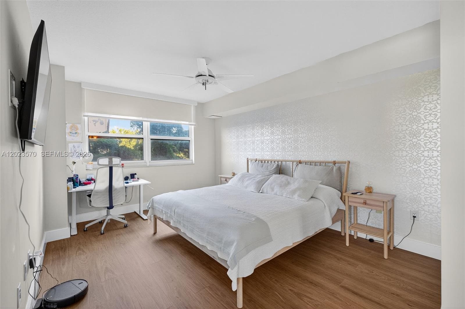 19501 W Country Club Dr # 313, Aventura FL 33180 — 18