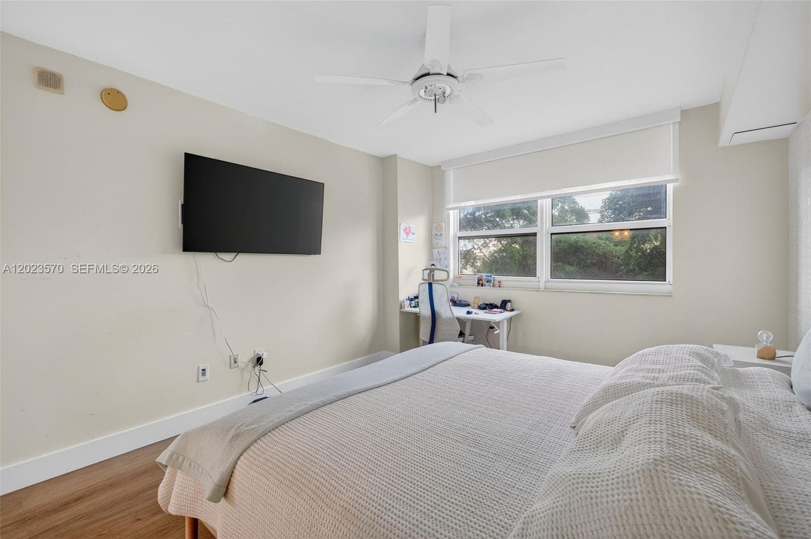 19501 W Country Club Dr # 313, Aventura FL 33180 — 19
