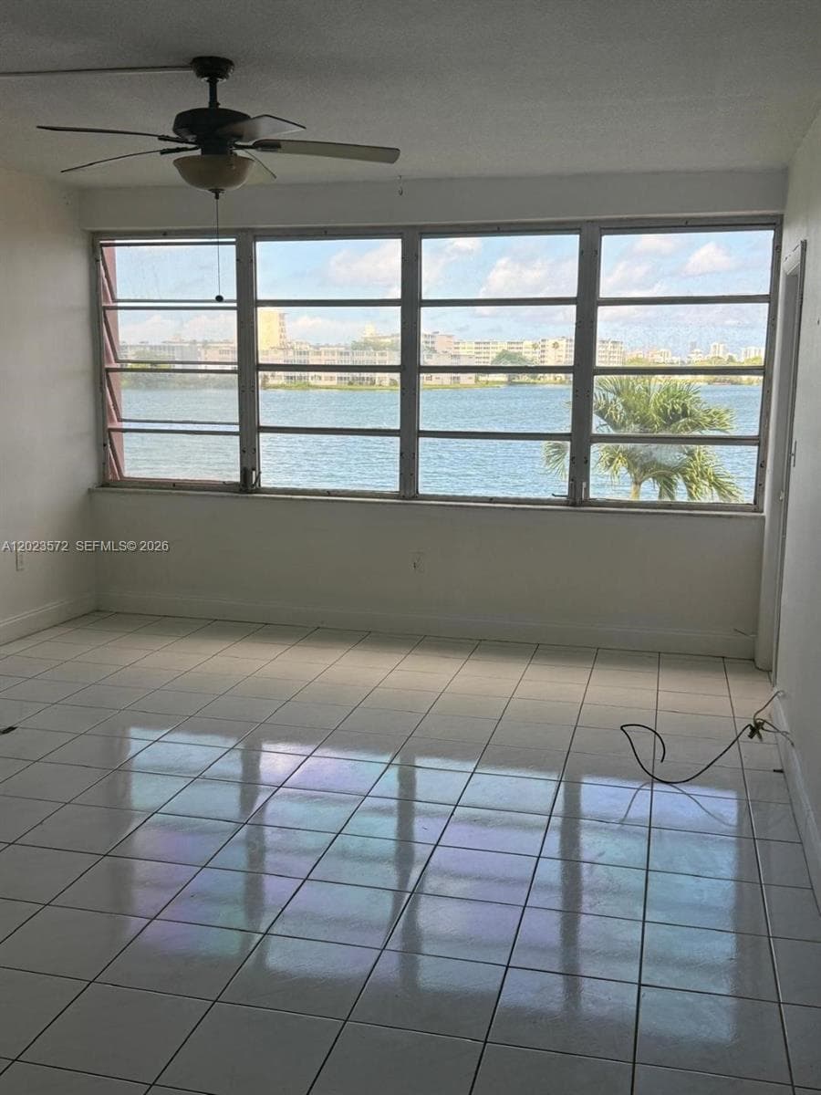 18555 NE 14th Ave # 615A, Miami FL 33179 — 2