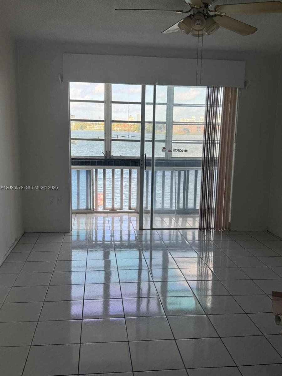 18555 NE 14th Ave # 615A, Miami FL 33179 — 1