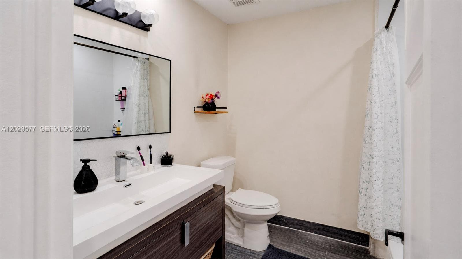1901 NW S River Dr # 12B, Miami FL 33125 — 27