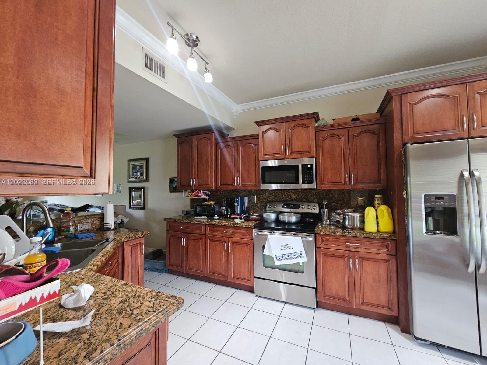 8960 W Flagler St # 3, Miami FL 33174 — 5