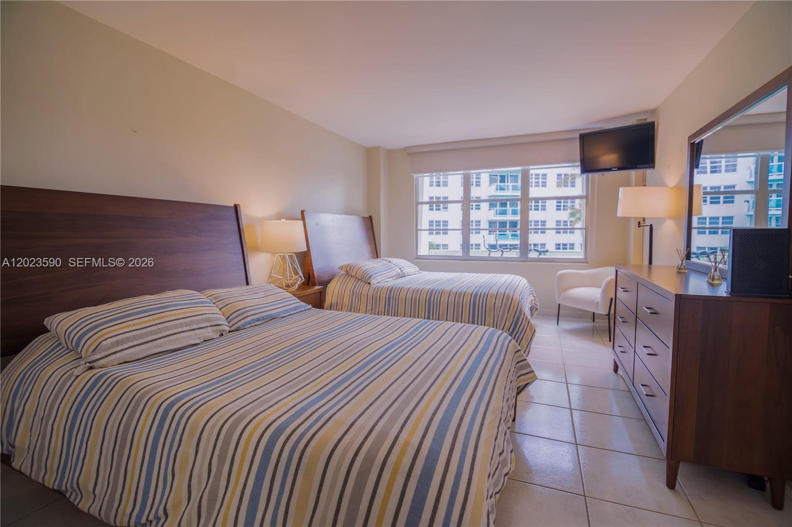 5151 Collins Ave # 428, Miami Beach FL 33140 — 14