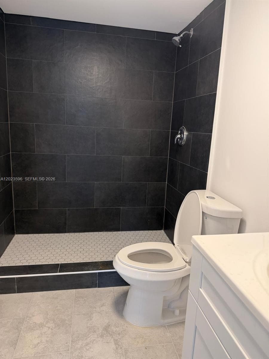 147 Nw 59th St # 301, Miami FL 33127 — 17