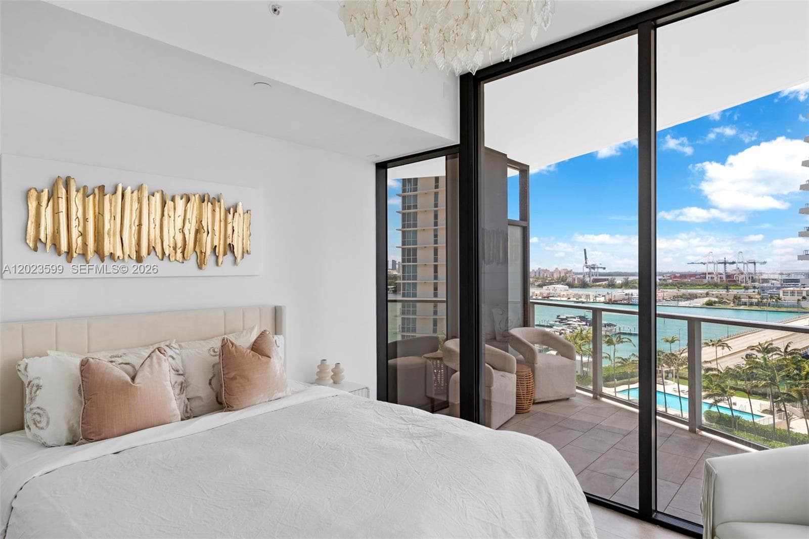 500 Alton # 1205, Miami Beach FL 33139 — 29