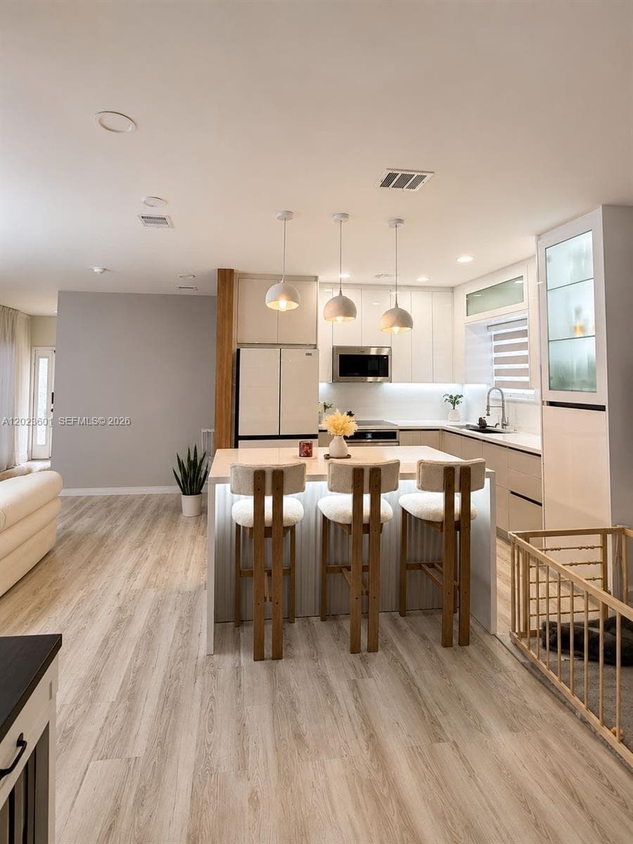 220 SE 32nd Ter, Homestead FL 33033 — 3