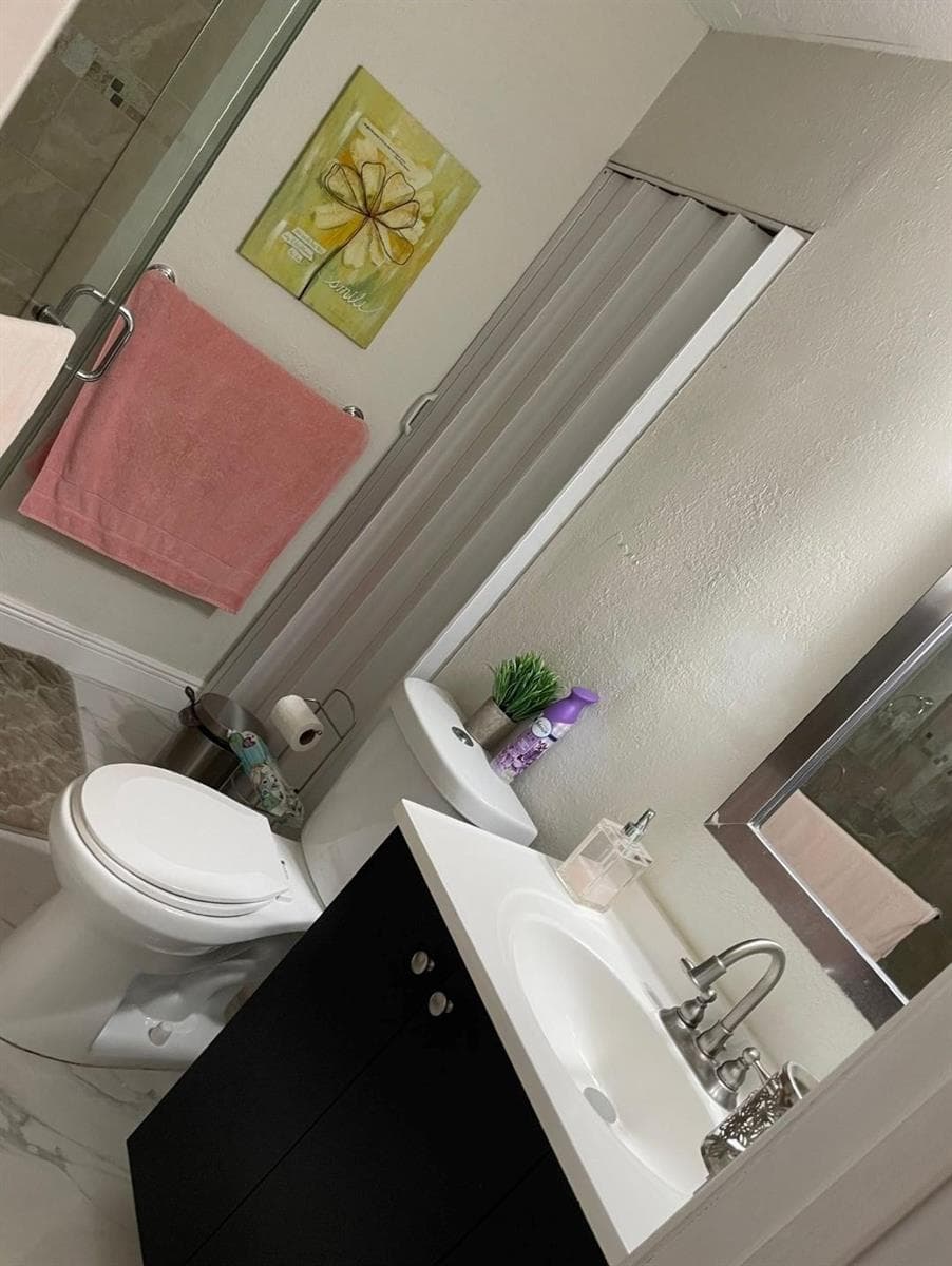 4655 Palm Avenue, Hialeah FL 33012 — 10
