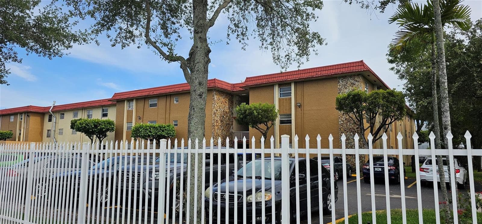 4655 Palm Avenue, Hialeah FL 33012 — 15