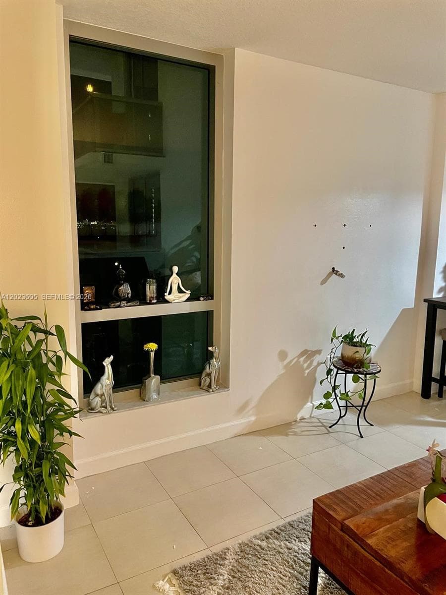 333 NE 24th St # 1108, Miami FL 33137 — 10