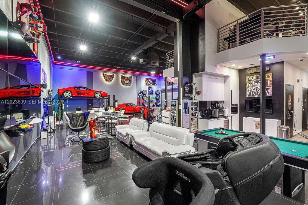 6030 NW 102nd Ave # 211, Doral FL 33178 — 22