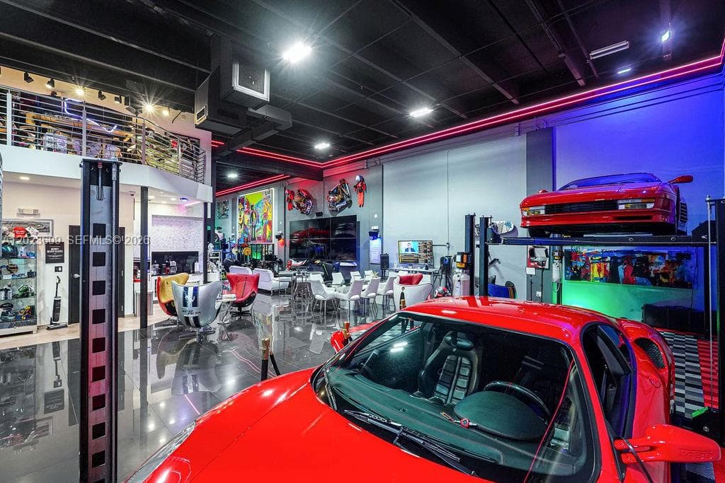 6030 NW 102nd Ave # 211, Doral FL 33178 — 14
