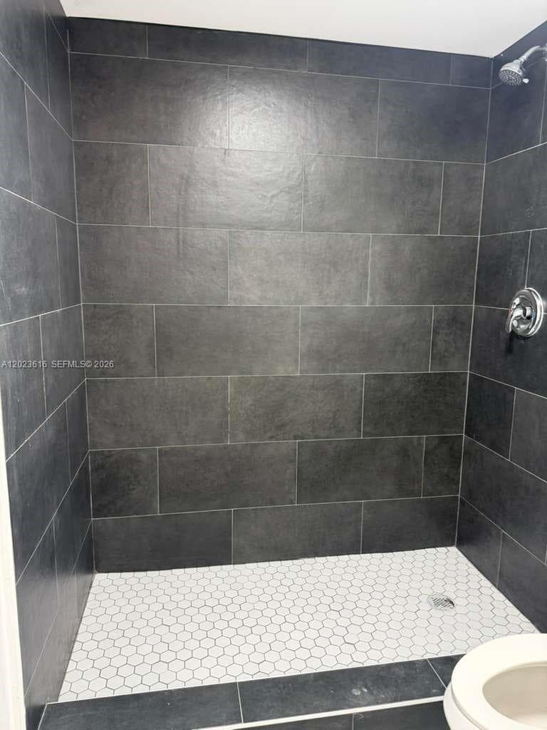 147 Nw 59th St # 303, Miami FL 33127 — 16