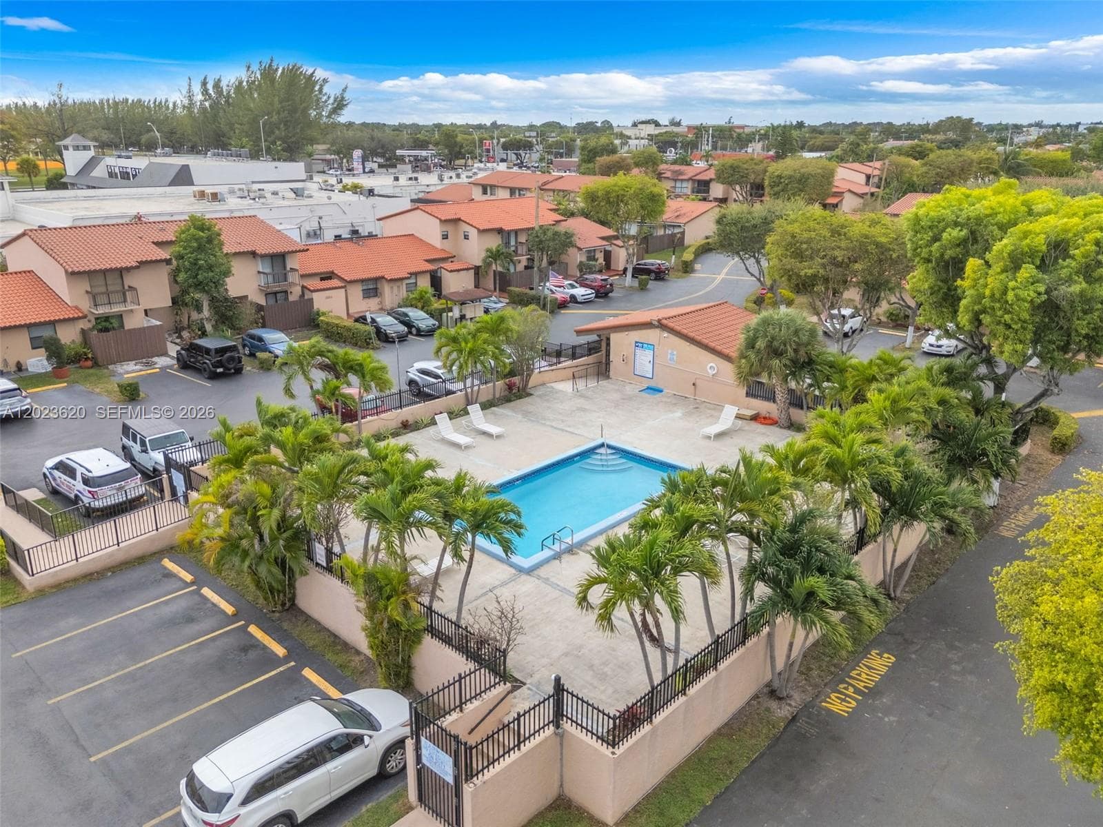 3815 SW 82nd Ave # 41, Miami FL 33155 — 35